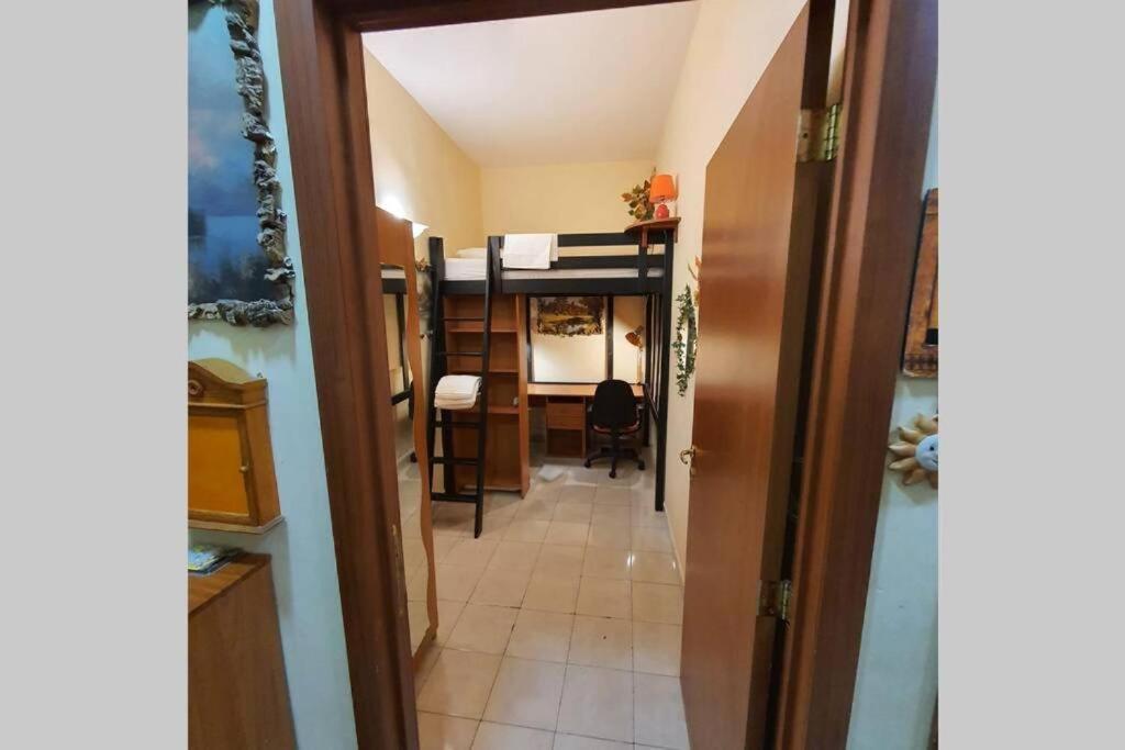 Napolix Centro, intero appartamentino, casa vacanze, tricamere nel cuore di napoli Esterno foto