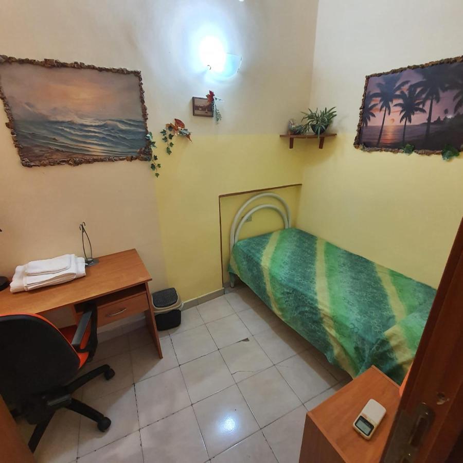 Napolix Centro, intero appartamentino, casa vacanze, tricamere nel cuore di napoli Esterno foto